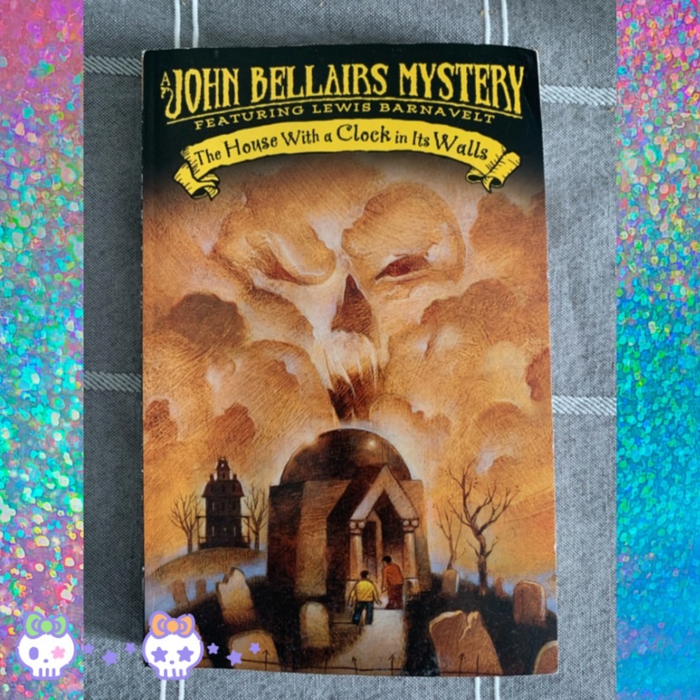 The house with a clock in its walls